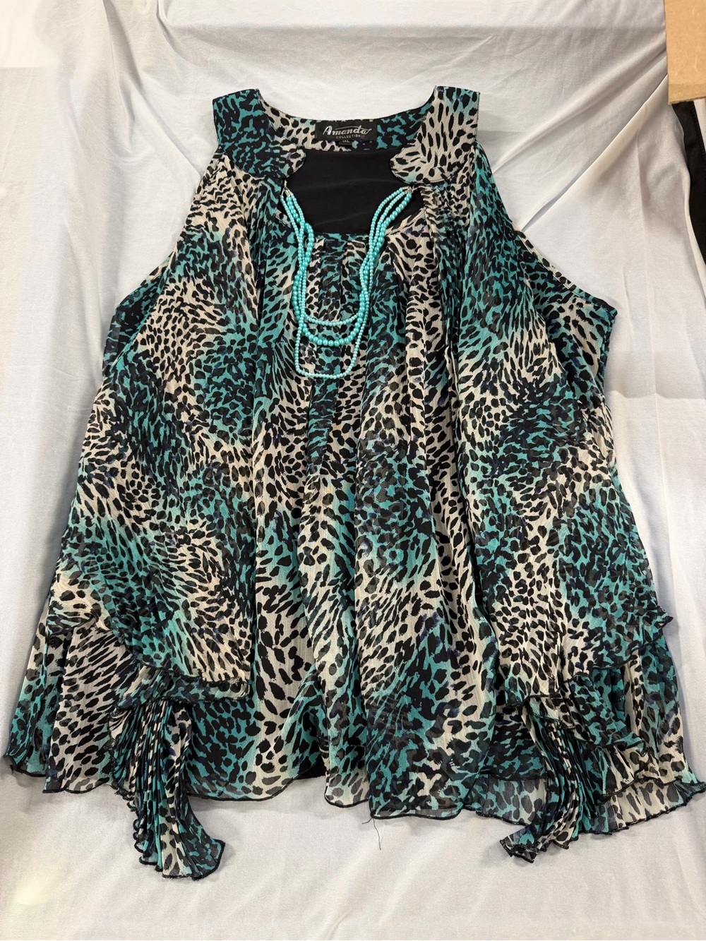 Amanda collection blue pearl blouse